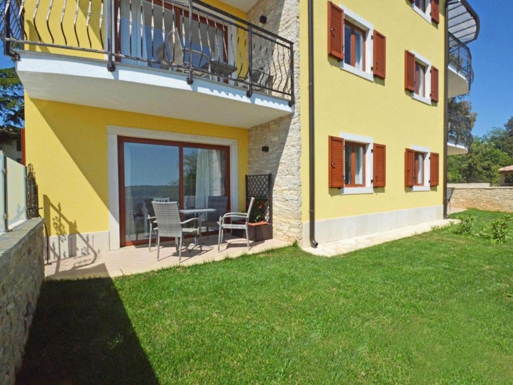 Elia Apartments Savudrija Exteriör bild